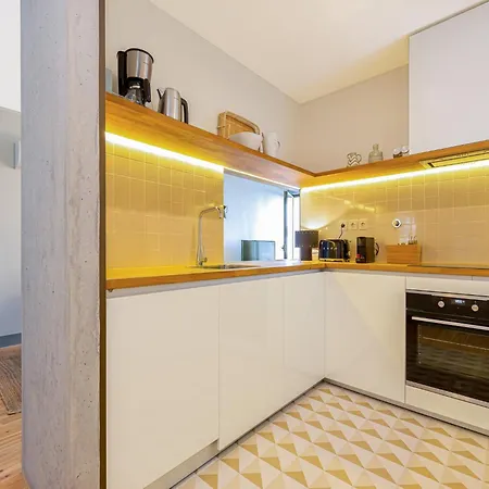 Apartment For 5 Persons In Oporto Apartment