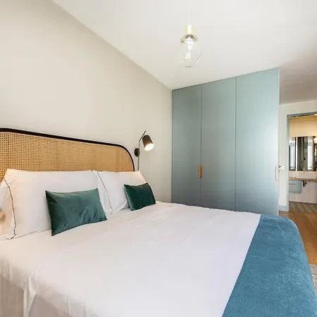 Apartment Apartment For 5 Persons In Oporto