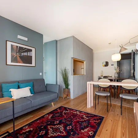 Apartment For 5 Persons In Oporto *